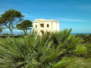 Torre Alba (o Fanara) sul Lungomare